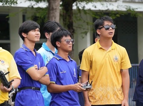 IMAGE - 3846