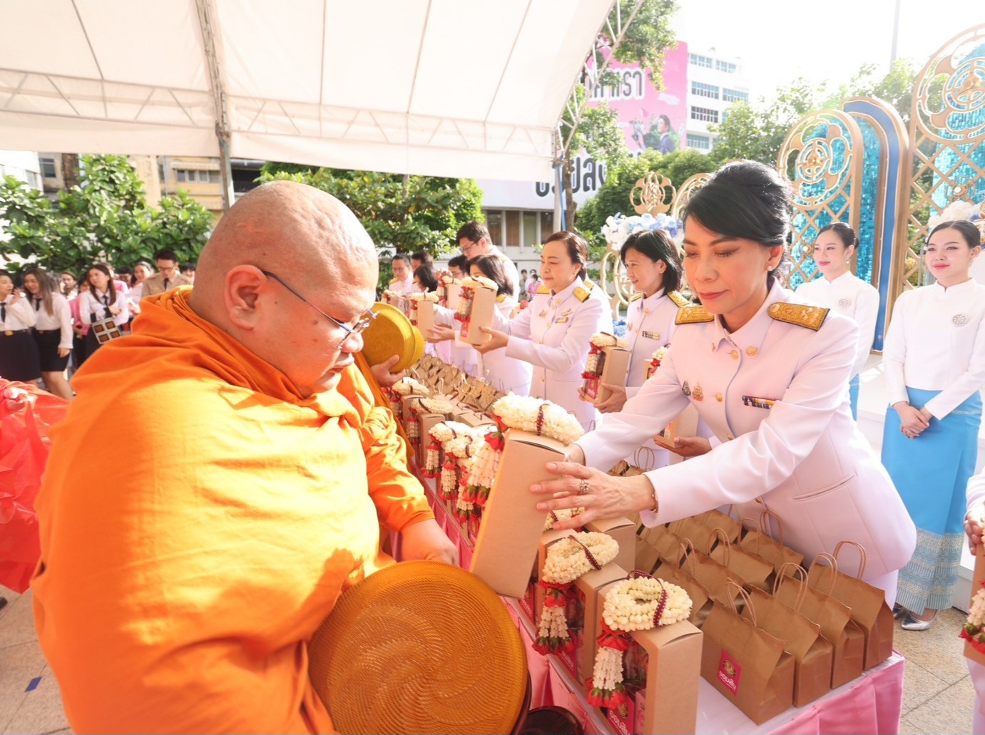 IMAGE - 4883